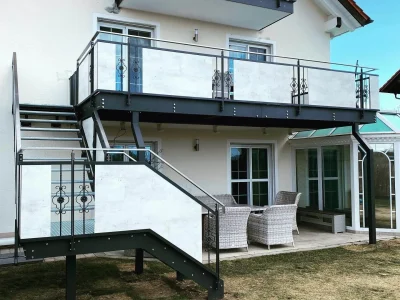 Balkon_F8CCCEB3-5916-47FF-BF5A-297060B3F652